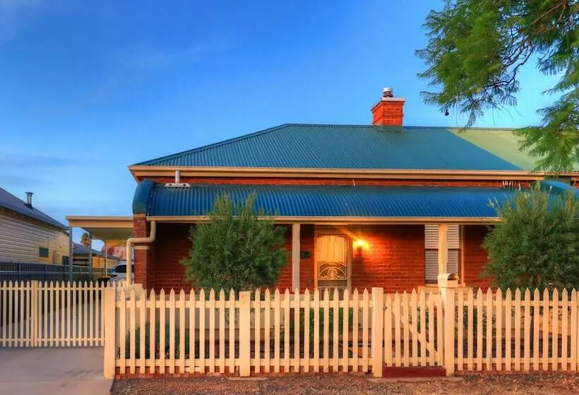 ホテル Endeavour Court Motor Inn