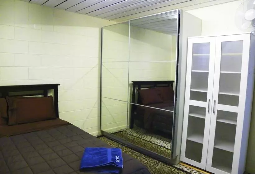 ホテル Mick's Accommodation Club