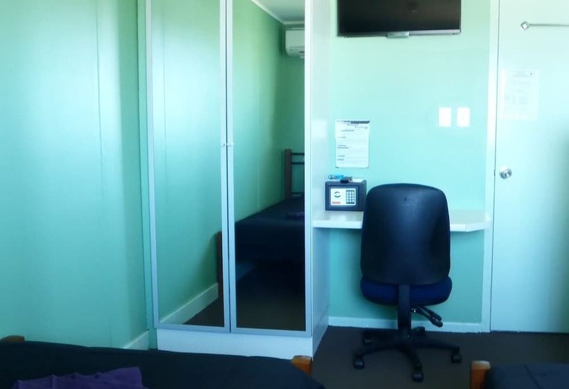 בית מלון כפרי Mick's Accommodation Club