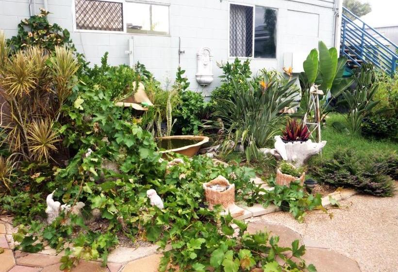 בית מלון כפרי Mick's Accommodation Club