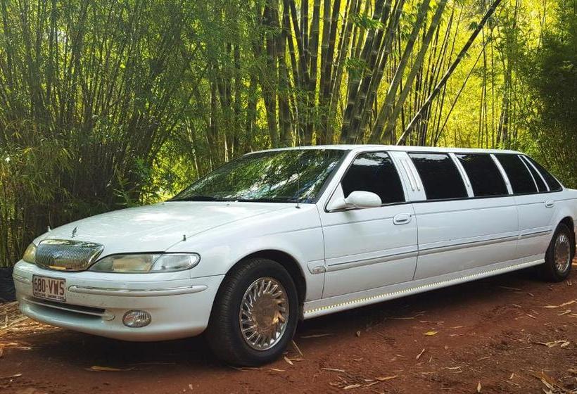 בית מלון כפרי Mick's Accommodation Club