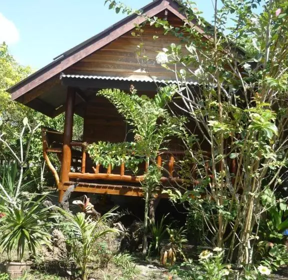 هتل Pasai Beach Lodge