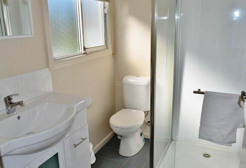 Отель Pebble Shack