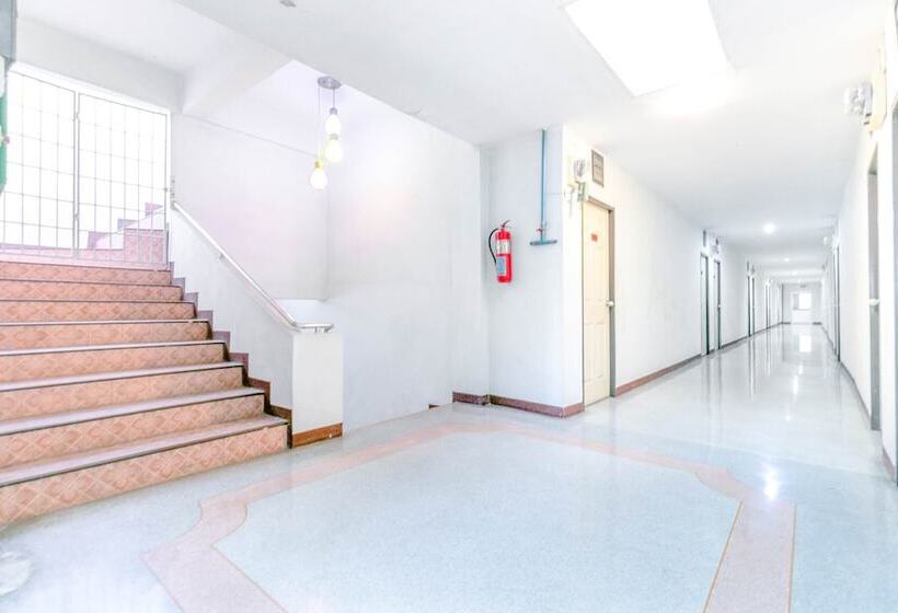 호텔 Sathorn Mansion