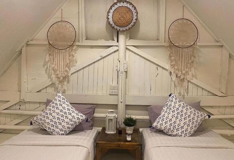 בית מלון כפרי Siam Bay Resort