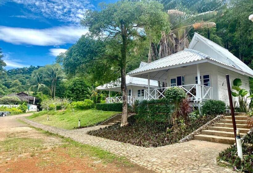 בית מלון כפרי Siam Bay Resort