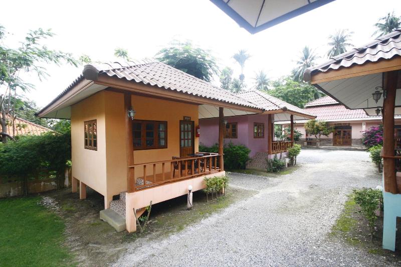 Hotel Santorini Khanom