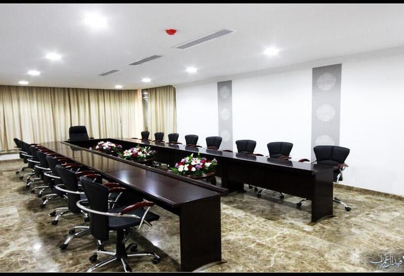 בית מלון כפרי Taraf Yanbu