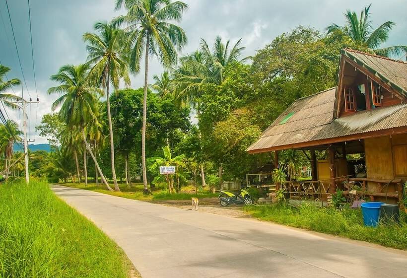 Hotel Thai Resort   Hostel