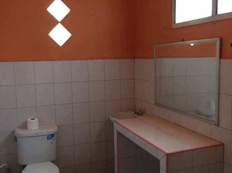 Hotel Thai Resort   Hostel