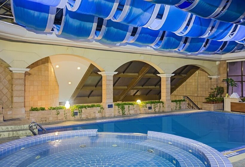 호텔 Golden Eagle Crown Executive Apartment