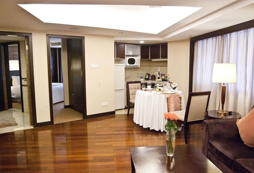 호텔 Golden Eagle Crown Executive Apartment
