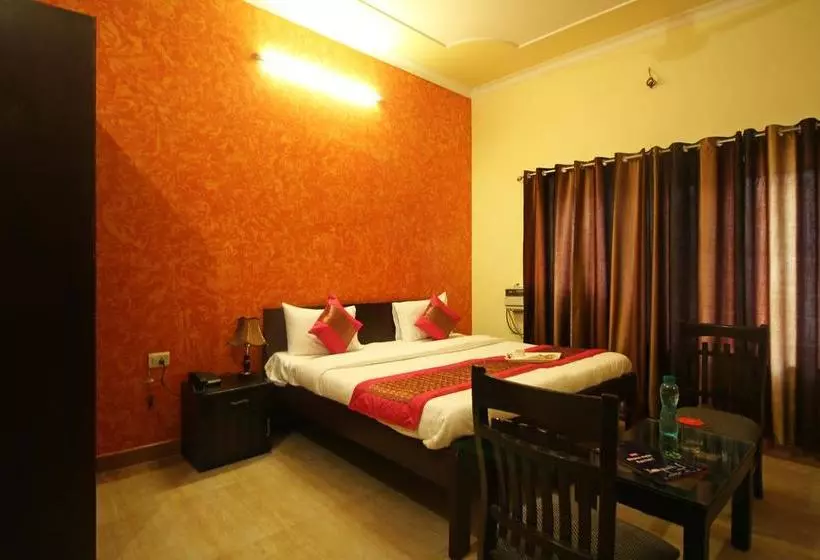 ホテル Golden Park Gurgaon
