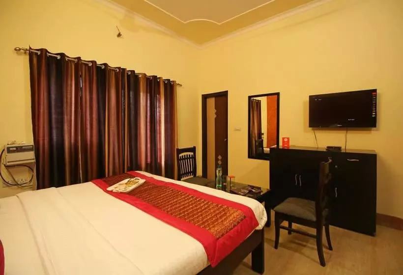 ホテル Golden Park Gurgaon