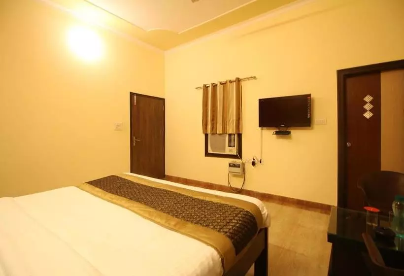 ホテル Golden Park Gurgaon