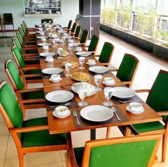 Her Hotel & Trade Centre Balikpapan