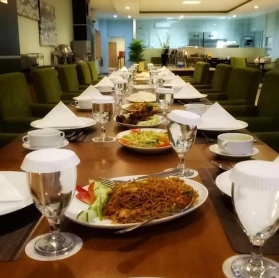 Her Hotel & Trade Centre Balikpapan