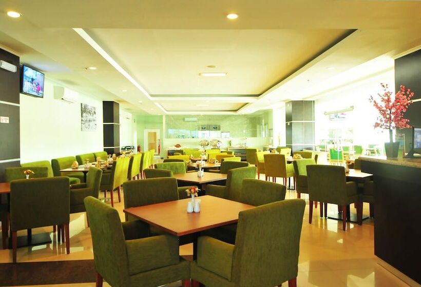 Her Hotel & Trade Centre Balikpapan