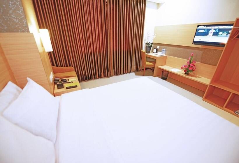 Her Hotel & Trade Centre Balikpapan