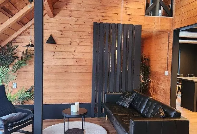 ホテル Hooting Owl Lodge