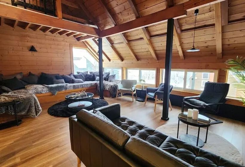 ホテル Hooting Owl Lodge