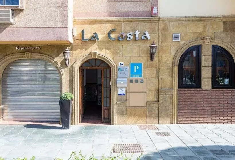 Hotelli Hostal La Costa