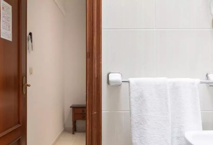 Hotelli Hostal La Costa