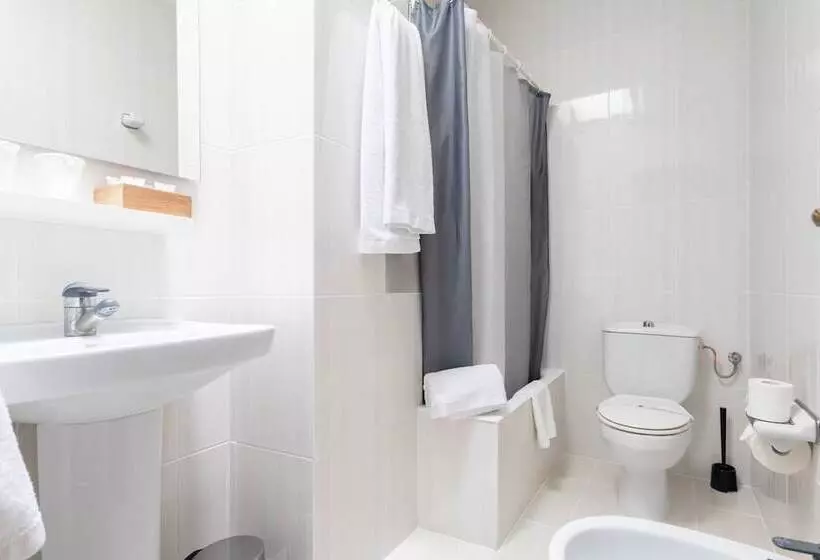 Hotelli Hostal La Costa