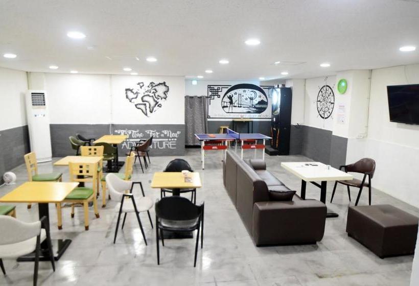 هتل Kimchee Busan Station Guesthouse  Hostel