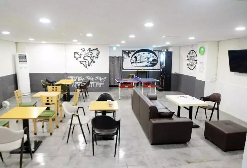 هتل Kimchee Busan Station Guesthouse  Hostel