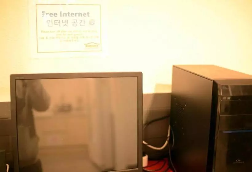 هتل Kimchee Busan Station Guesthouse  Hostel