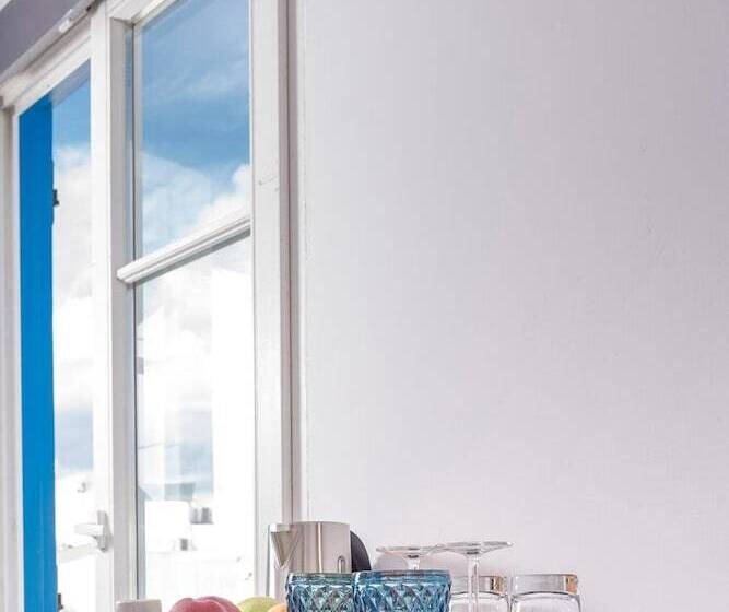 Отель Little Venice Villas