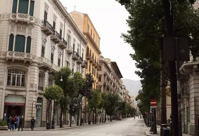 هتل Mantegna Rooms