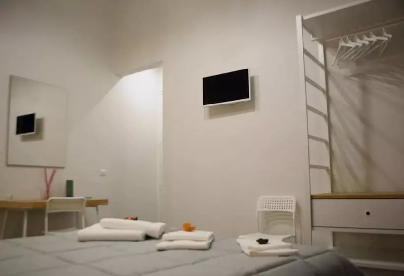 هتل Mantegna Rooms