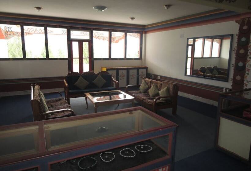 هتل Namsay Chholing Resort