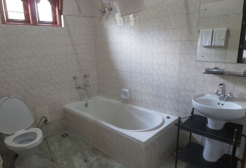 هتل Namsay Chholing Resort