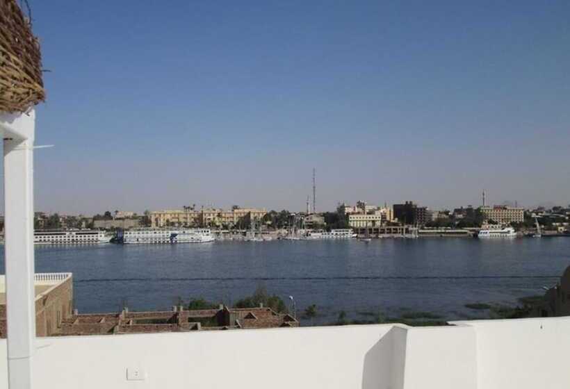 هتل Nile Paradise Apartments