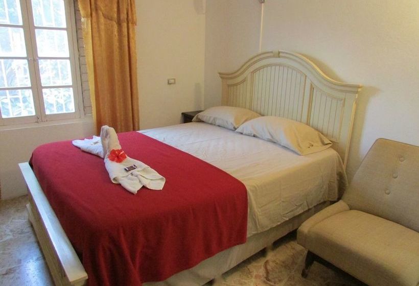 هتل Ocean Wave Villa, Negril