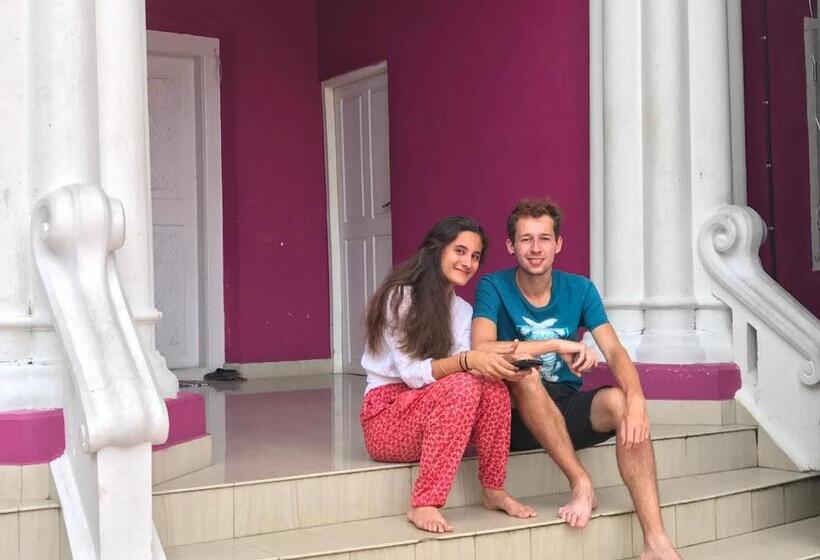 בית מלון כפרי Palm Rivera Kochi