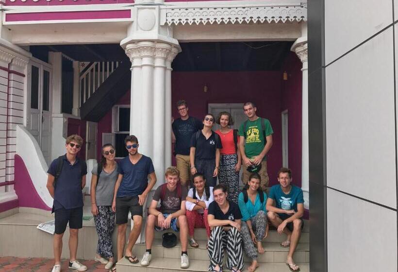 בית מלון כפרי Palm Rivera Kochi