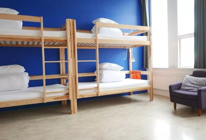 هتل Snotra Hostel