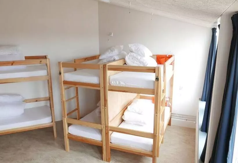 هتل Snotra Hostel