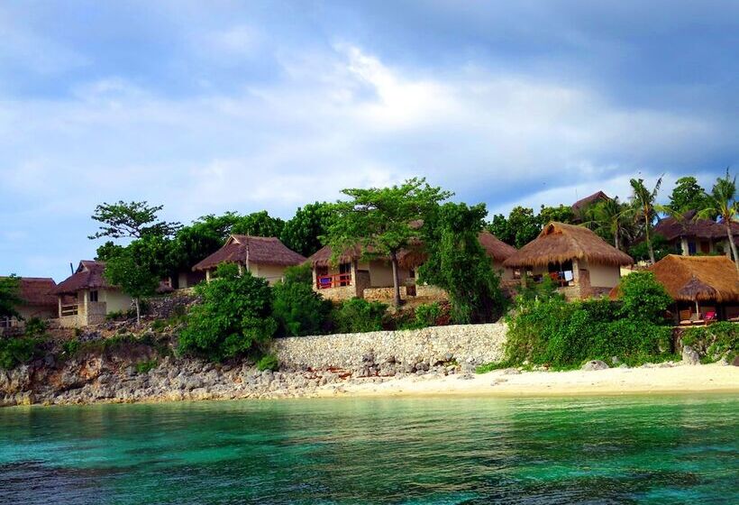 Hotel Tepanee Beach Resort