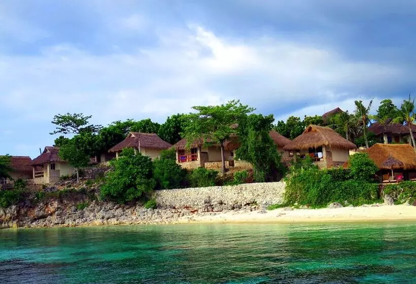 Hotelli Tepanee Beach Resort