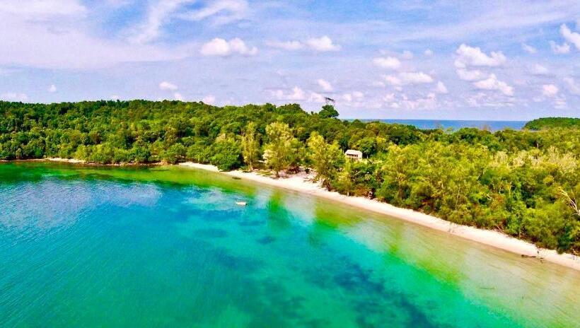 בית מלון כפרי The Last Point   Hostel