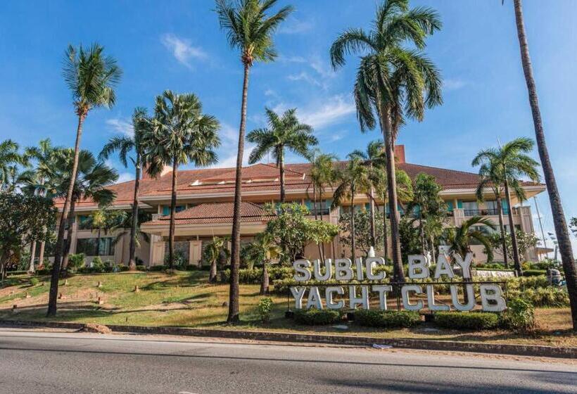 בית מלון כפרי The Subic Bay Yacht Club, Inc