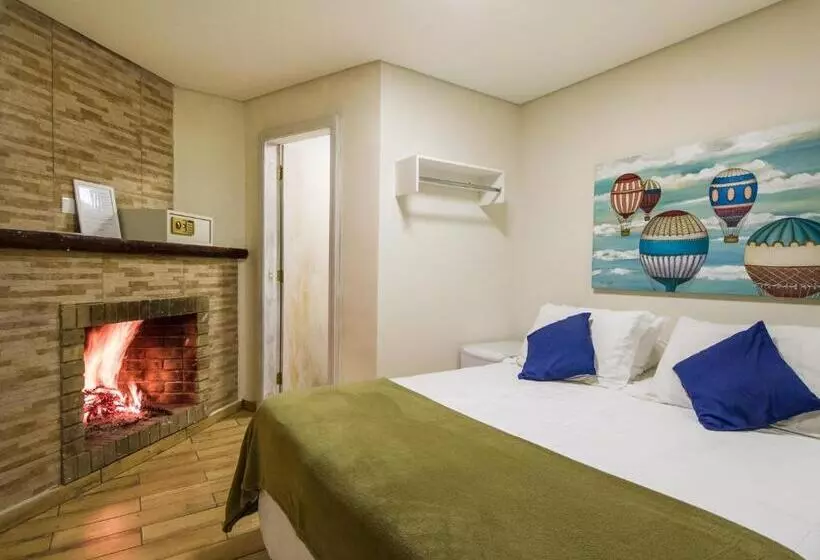 Hotelli Villa Vintage Campos   Piscina E Opções De Suites Com Hidromassagem