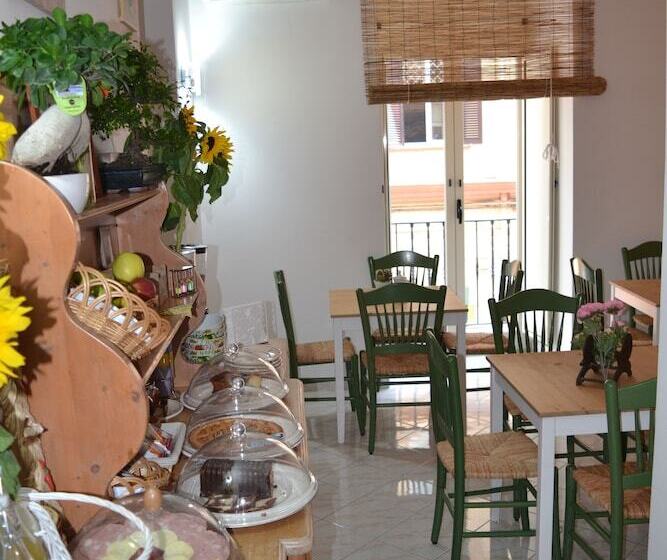 تختخواب و صبحانه Anna S Family