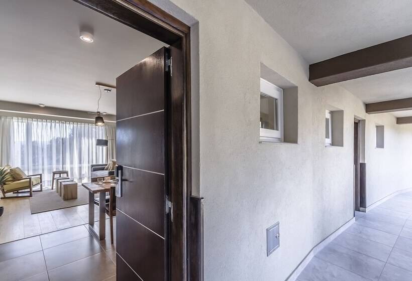 فندق Aguila Mora Suites & Spa