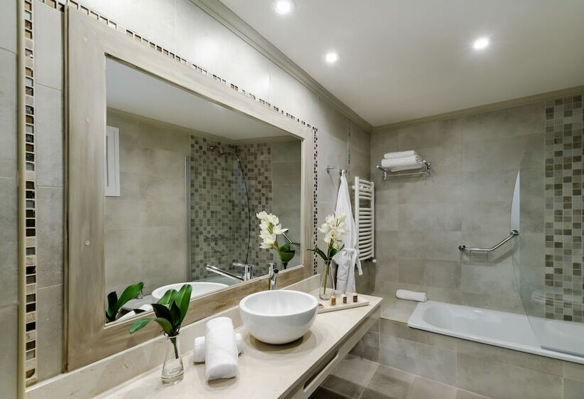 فندق Aguila Mora Suites & Spa